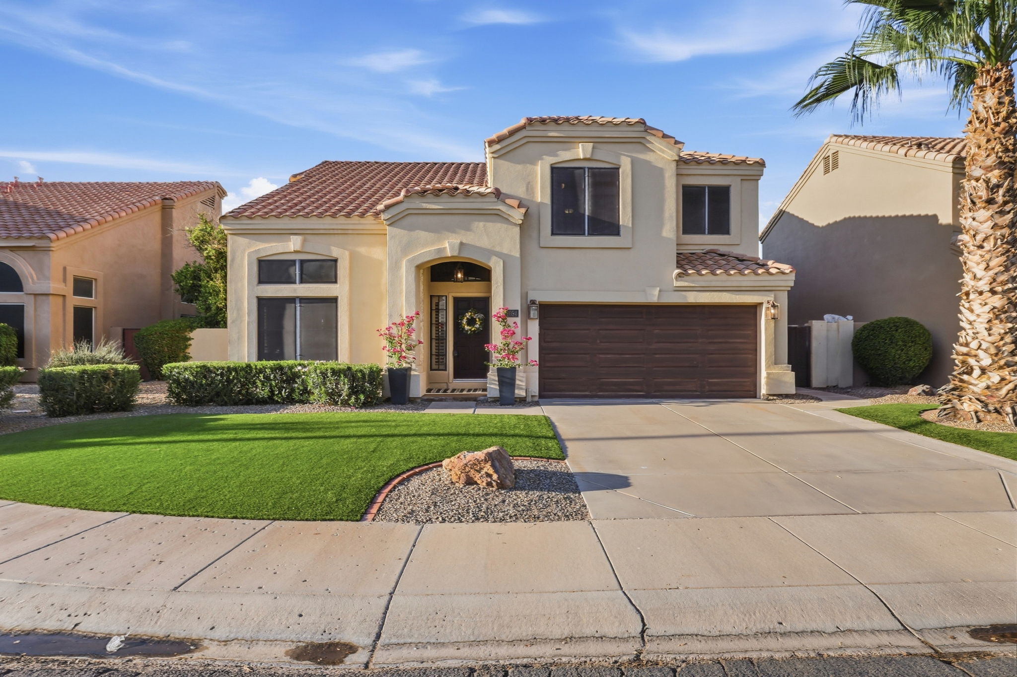 2094 W Peninsula Cir gallery photo 1