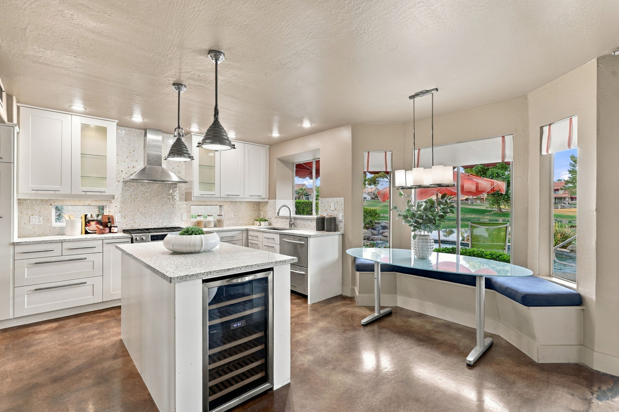 2094 W Peninsula Cir gallery photo 4